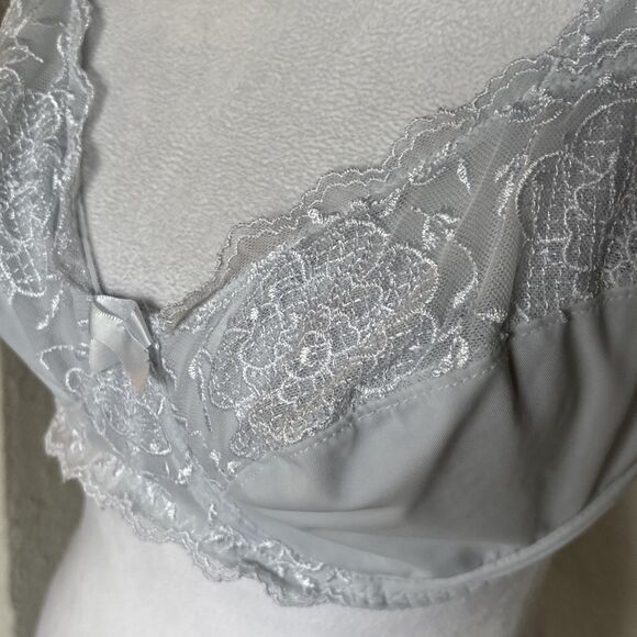 CURVE MUSE LACY WHITE BRA, UNDERWIRE CLOTH LINING SIZE - 36D - Picture 2 of 9